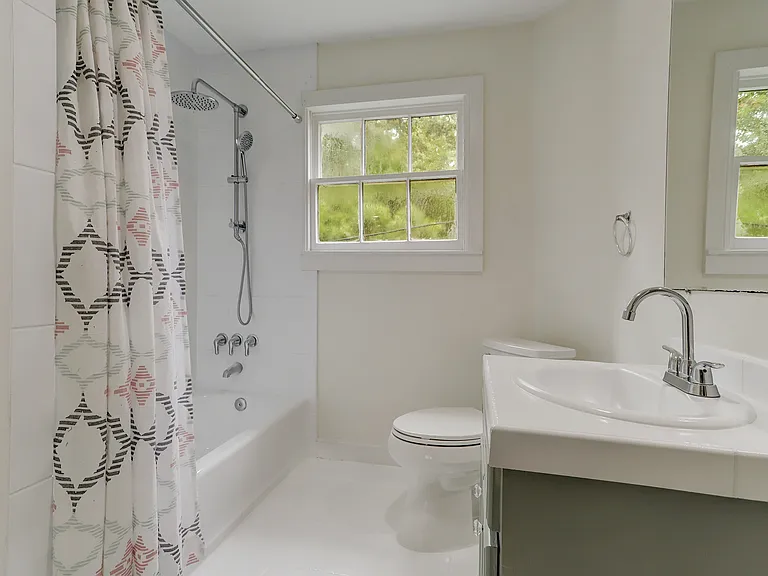 417 Sue St #2 — Photo 9