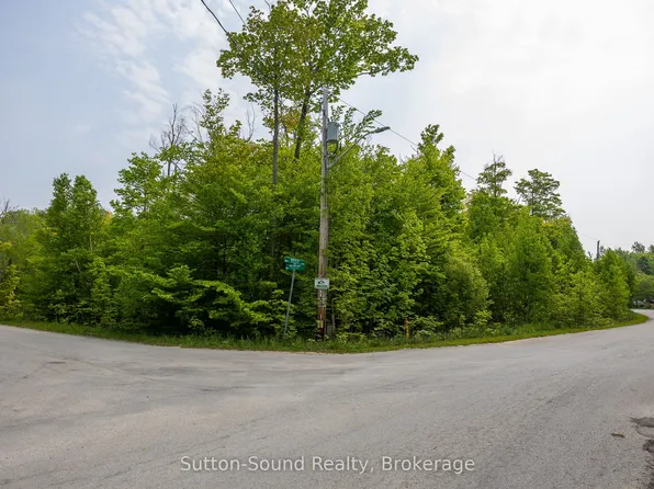 59 Birch St, South Bruce Peninsula, ON N0H 2G0