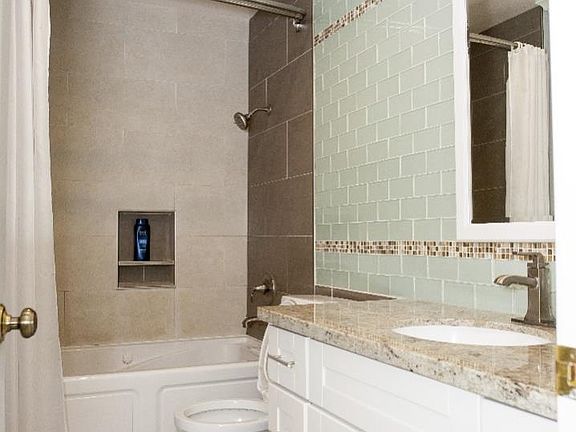 5th image of 2686 Glen Hardy Ct