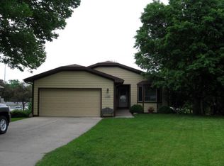 1060 Forty Oaks Dr, Story City, IA 50248