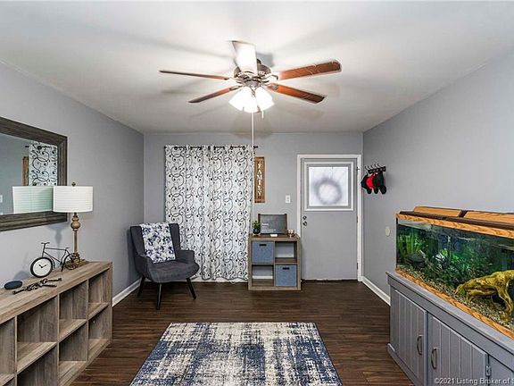 4th image of 1108 Spruce Dr