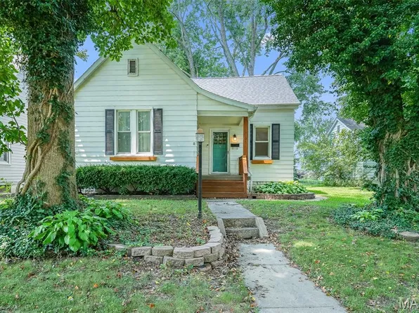 3106 Roland Ave, Belleville, IL 62226