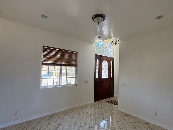 4th image of 11936 E Olive St