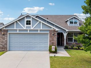 3124 W Fredericksburg St, Broken Arrow, OK 74011