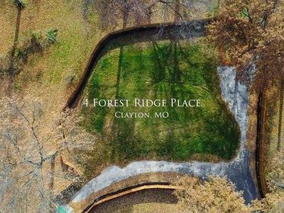 4 Forest Ridge Pl, Saint Louis, MO, 63105