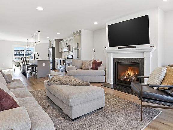 4th image of 22 Wilcox Estates Dr