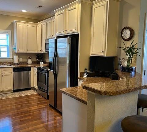 5th image of 3356 Ellsworth Drive #B