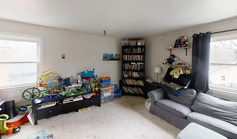 1401 Golden Ave #4 — Photo 4
