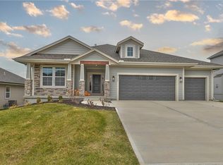 2704 W Loula St, Olathe, KS 66061