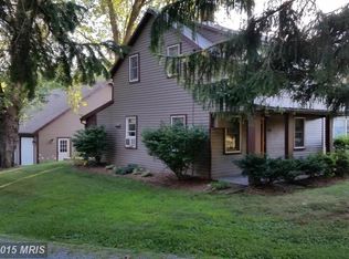 1135 Black Gap Rd, Fayetteville, PA 17222