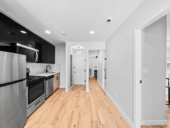 4th image of 2486 Hughes Ave #5