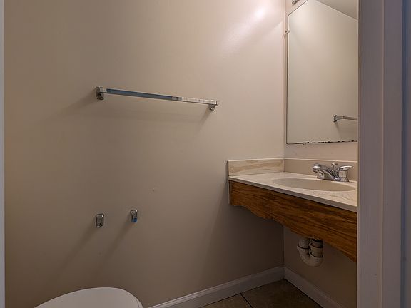 4th image of 3829 Water Drop Ct