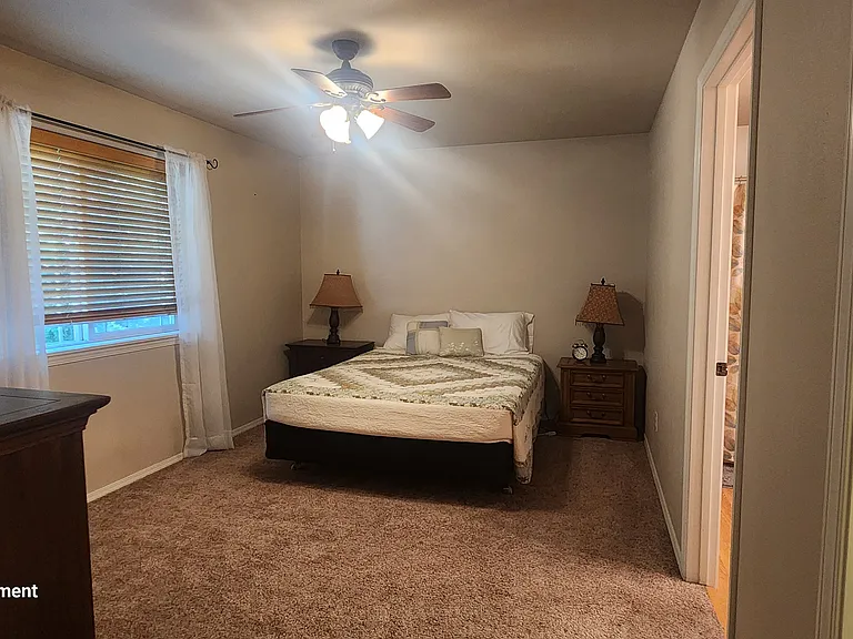 106 Sinopah St — Photo 9