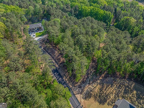 2nd image of 1559 Whitley Rd