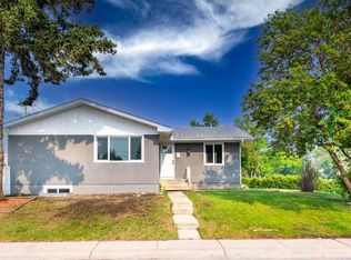 4804 Memorial Dr E, Calgary, AB T2A2R1