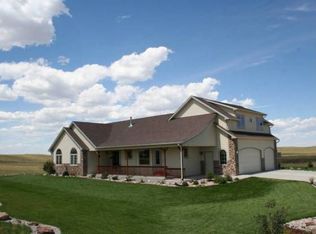 1736 Jackpot Loop, Cheyenne, WY 82009