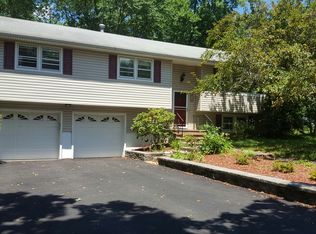 549 Rolling Hills Rd, Bridgewater, NJ 08807