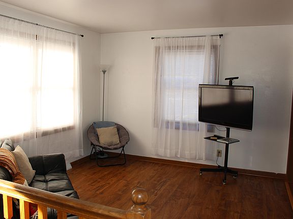 4th image of 2911 E Vogel Ave #A