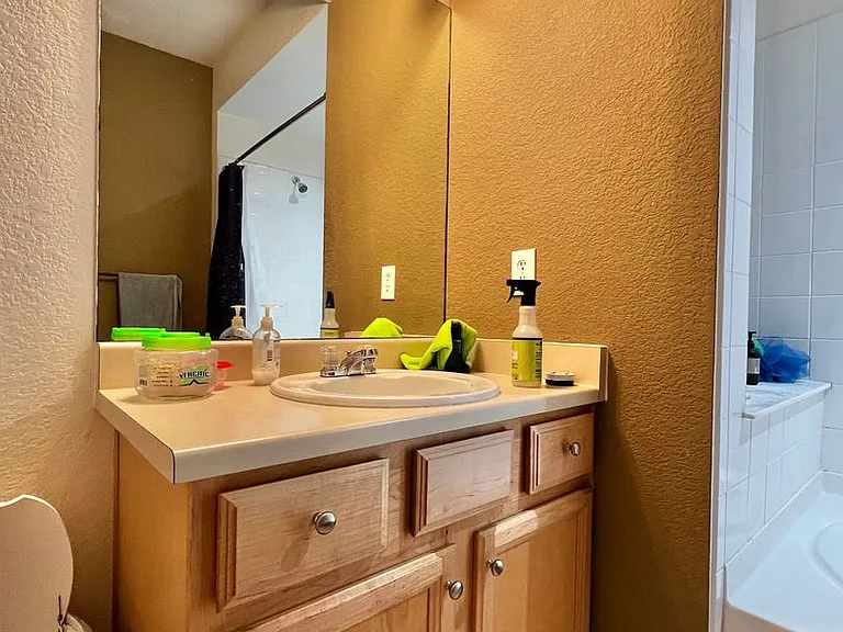2133 Krisron Rd #C-202 — Photo 12