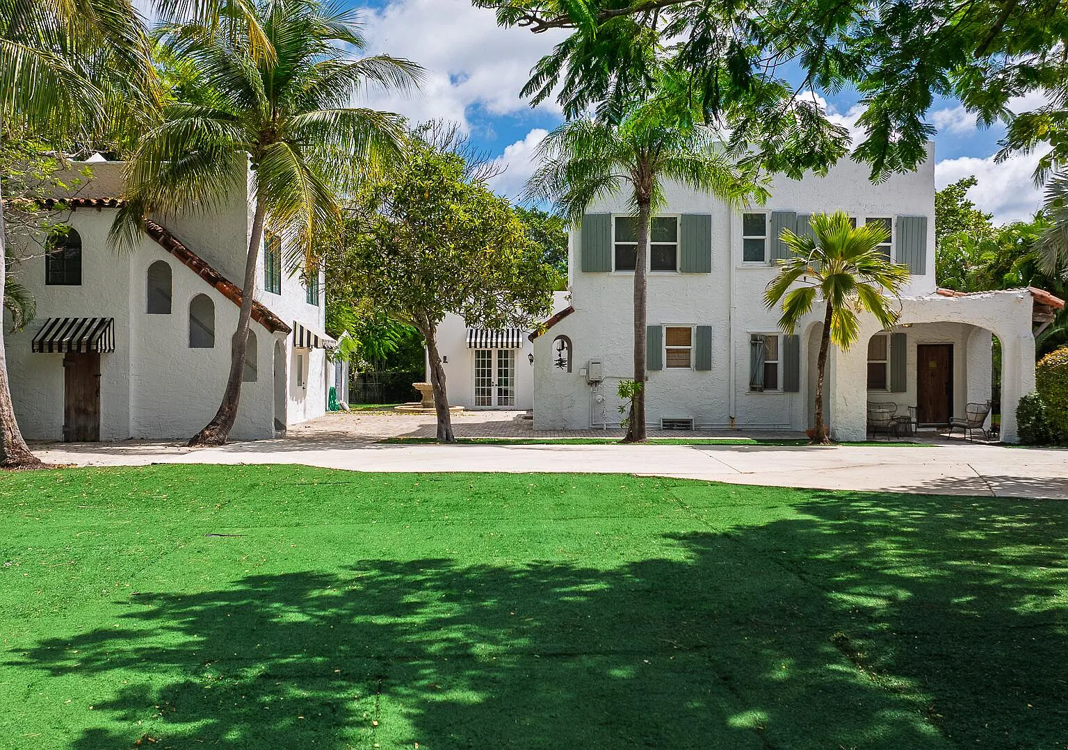 7 bed, 4.5 bath, 3796 sqft, $17,000 — Photo 1