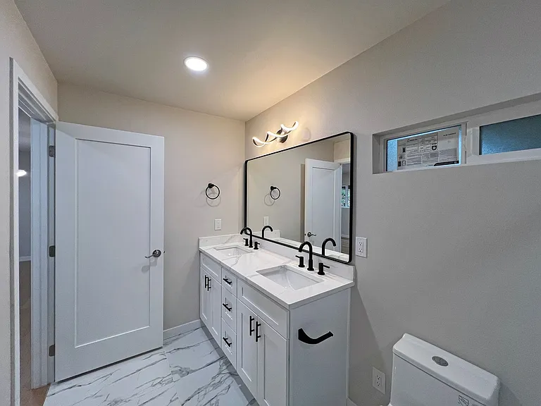 105 Cedar Crest Ln — Photo 40