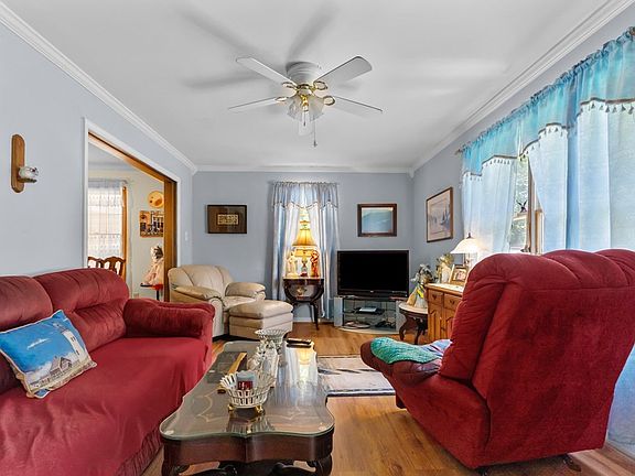 4th image of 119 Harris Dr