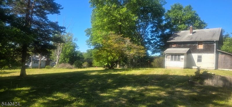 2nd image of 1 Thoresen Rd