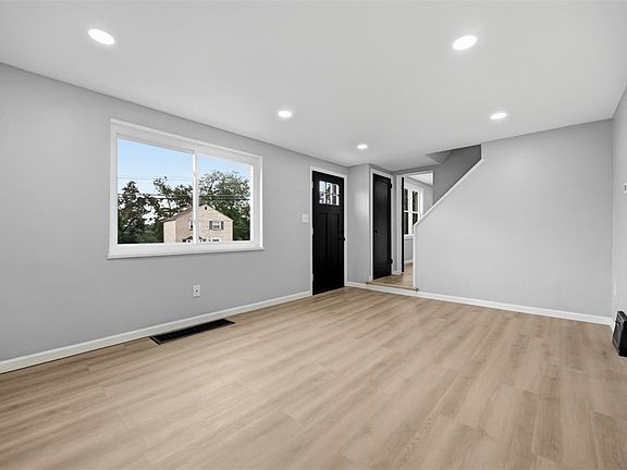 2nd image of 154 Quail Dr