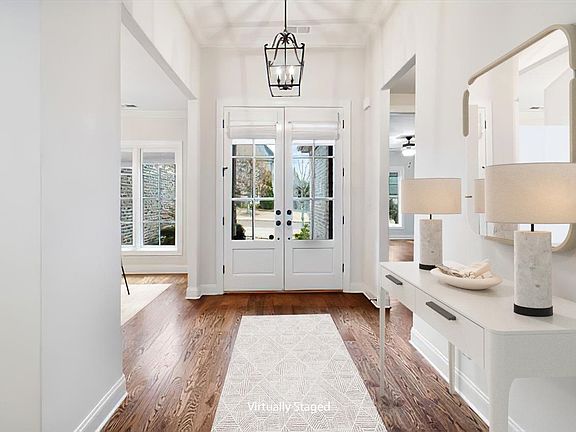 3rd image of 707 Justana Dr