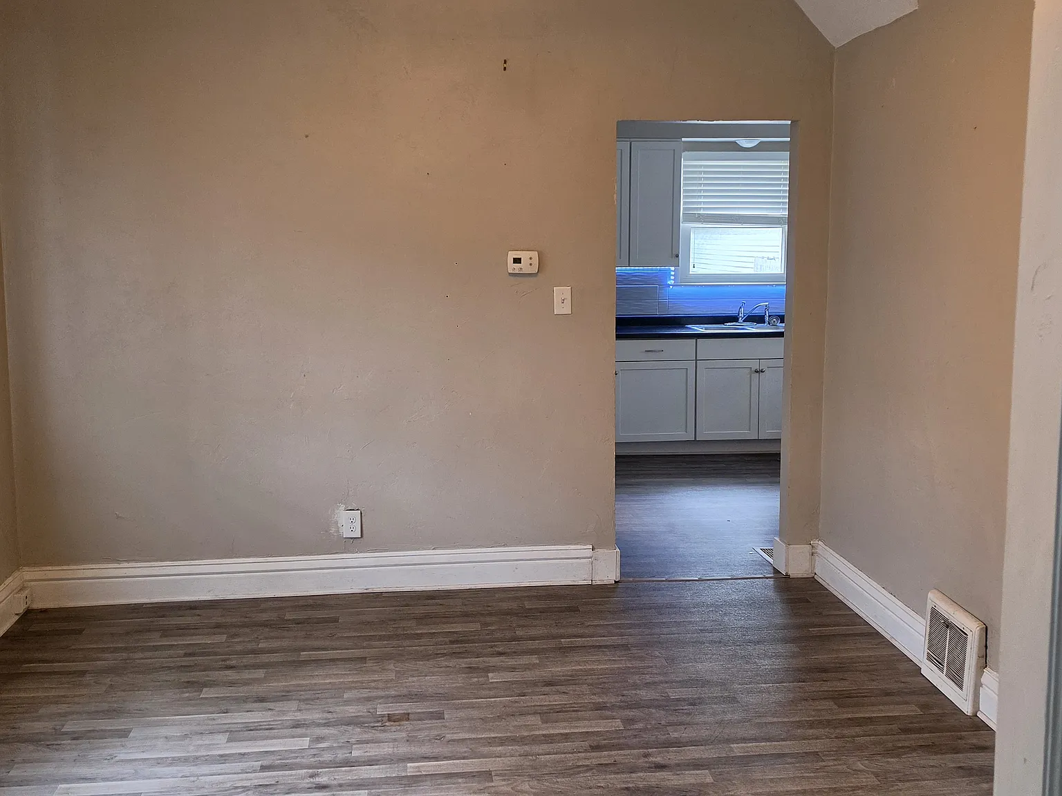 2 bed, 940 sqft, $1,250 — Photo 3