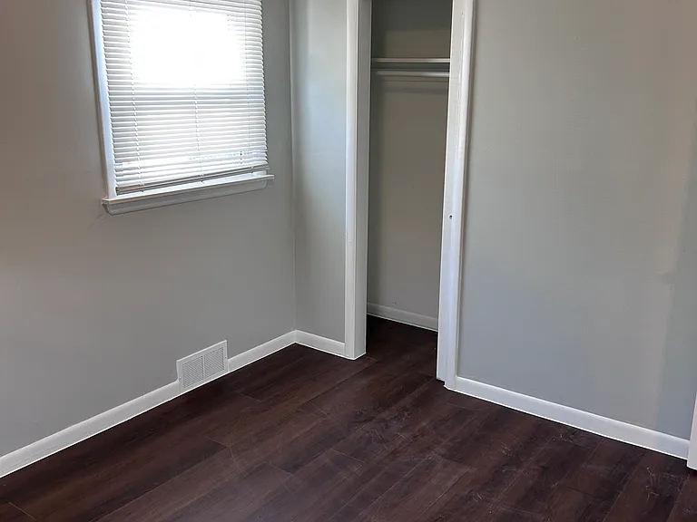 11245 Timken Ave — Photo 23