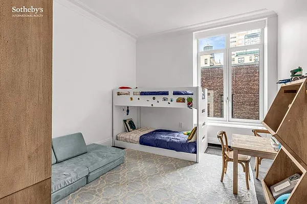 Rented by Sotheby's International Realty | media 23