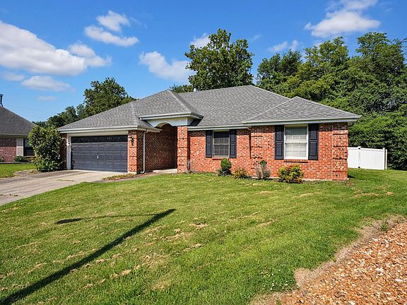 3rd image of 1014 Amberfield Ct