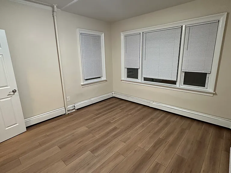 303 Kennedy Blvd — Photo 3