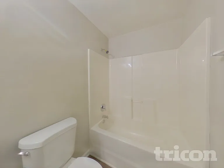 210 Signet Ct — Photo 13