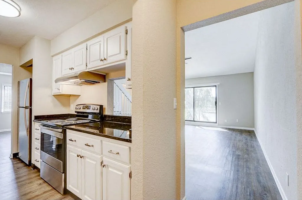 Lake Country Village Apartments — Photo 3