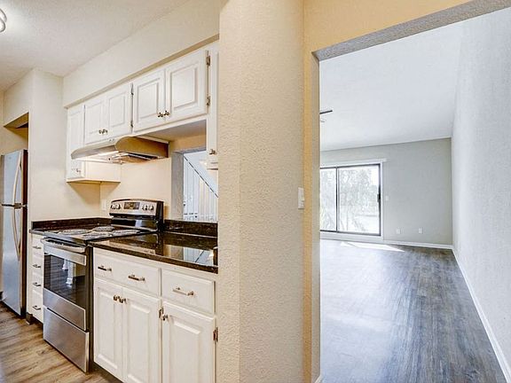 3rd image of 1071-1081 Regent Rd #820