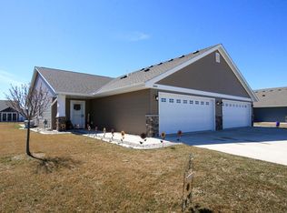 1044 Whiteowl Trl SW, Hutchinson, MN 55350