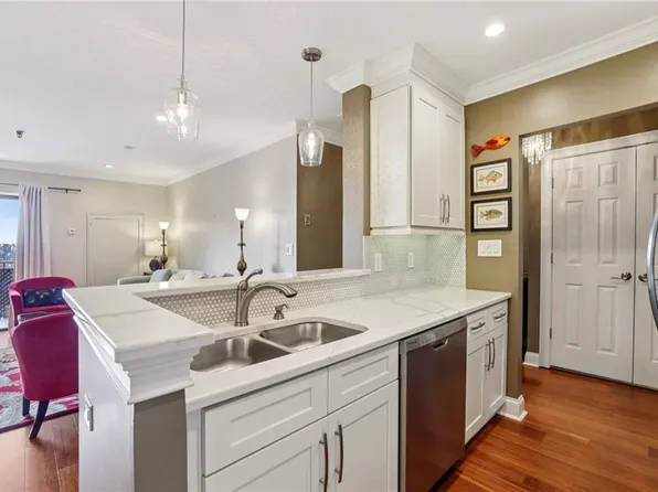 300 Johnson Ferry Rd NE Unit B804, Atlanta, GA 30328
