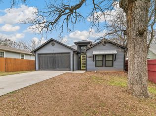 1029 W Hull St, Denison, TX 75020