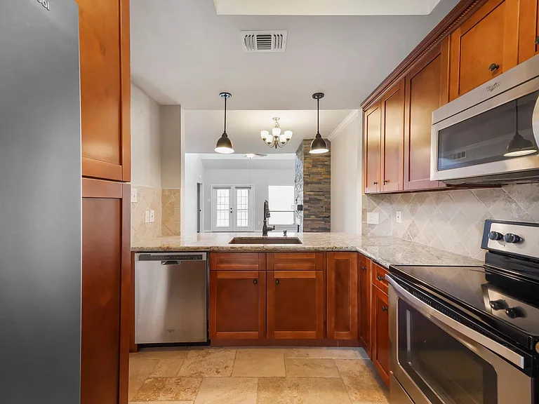 4144 Greystone Way #603 — Photo 15