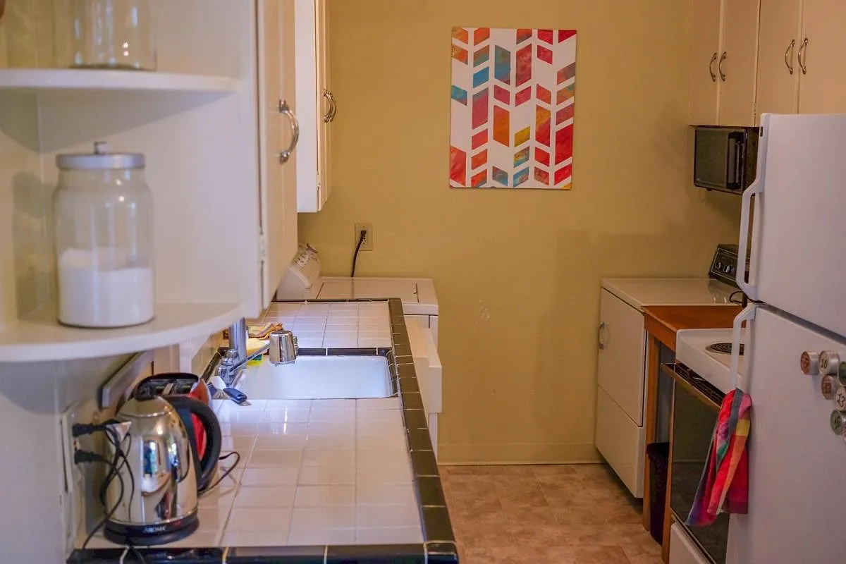Kitchen - 2207 12th Ave W #5