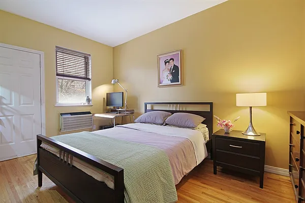 Sold by Corcoran | media 14