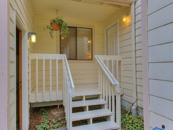 3rd image of 24906 110th Ave SE Unit 20B