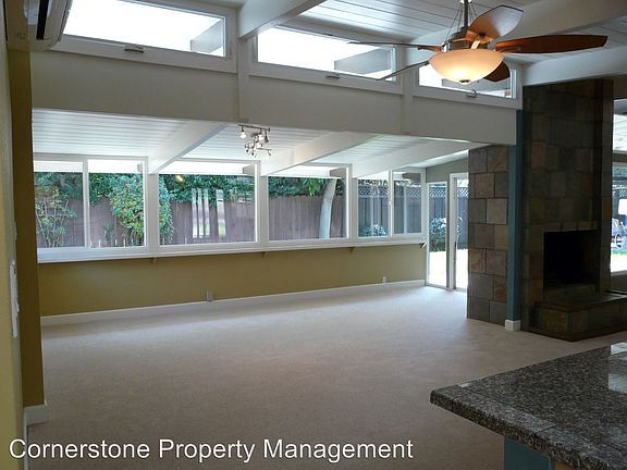 5th image of 2090 Bel Air Ave