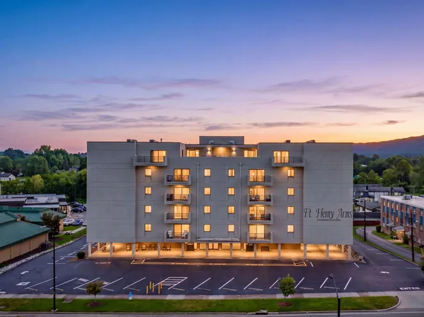 1585 Fort Henry Dr APT 6C, Kingsport, TN 37664
