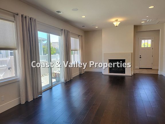 3rd image of 18527 McClellan Cir