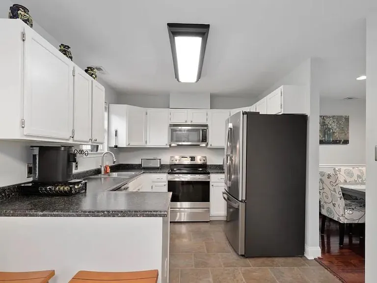 813 Jubal Way — Photo 10