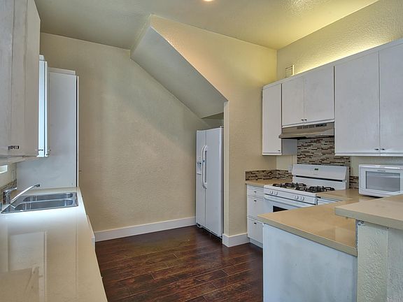 4th image of 423.5 Westminster Ave #A