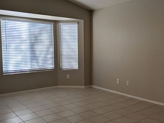 4th image of 8653 W Paradise Dr